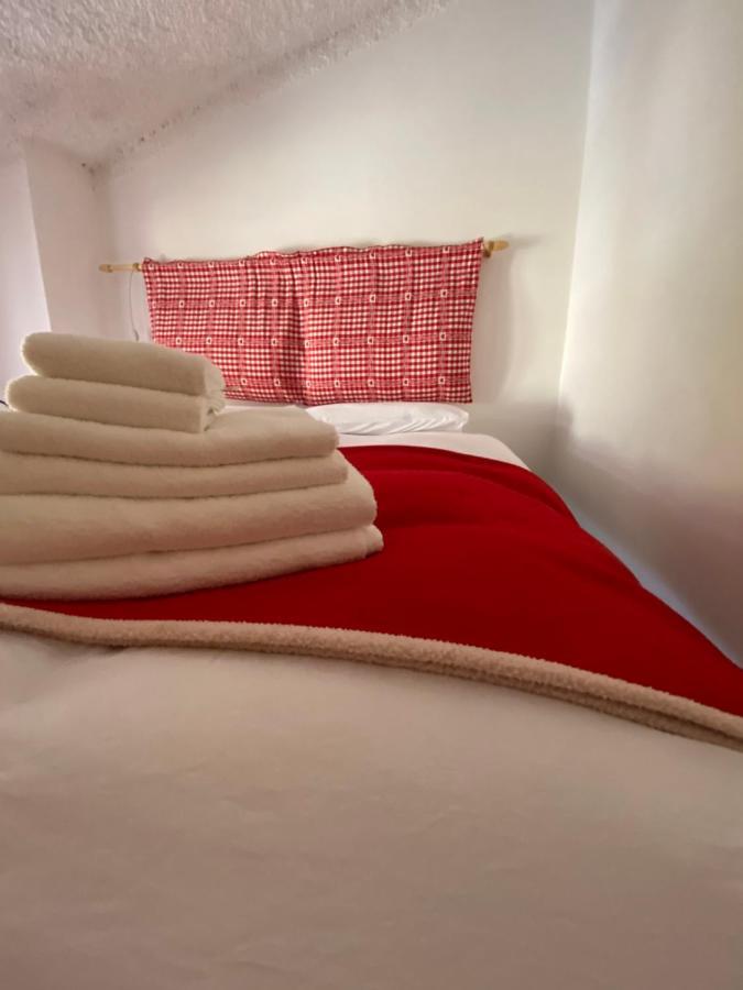 Apartmán Mansarda Petronilla Piazzatorre Exteriér fotografie